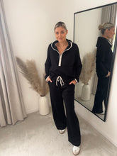 Load image into Gallery viewer, CARRIE CONTRAST PIPING BLACK SWEATSHIRT AND JOGGER SET