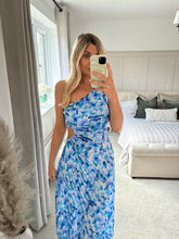 Load image into Gallery viewer, BLEU FLORAL PLISSE ONE SHOULDER DRESS