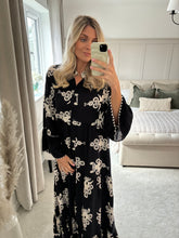 Load image into Gallery viewer, CHARLOTTE BLACK PRINT MAXI DRESS