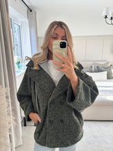 Load image into Gallery viewer, TAYLA KHAKI BORG JACKET WITH CONTRAST HOOD