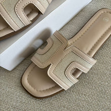 Load image into Gallery viewer, MOLLIE NUDE TEXTURED SANDALS