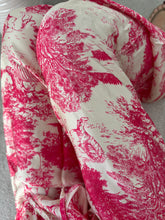 Load image into Gallery viewer, ISLA FUCHSIA SATIN JUNGLE PRINT TROUSERS