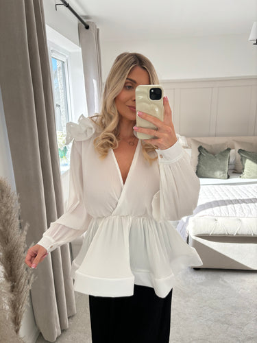 RAE WHITE RUFFLE TOP