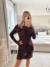 Load image into Gallery viewer, BRIDGET BROWN FLUTED CUFF FLORAL APPLIQUÉ DRESS