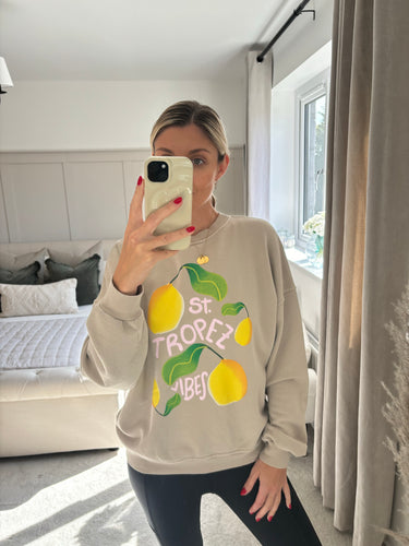 ST TROPEZ VIBES SWEATSHIRT