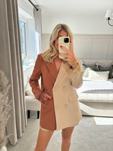 Load image into Gallery viewer, FRANKIE BROWN TWO TONE LONGLINE BLAZER