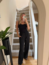 Load image into Gallery viewer, JESSIE BLACK SEAM FRONT JOGGING BOTTOMS