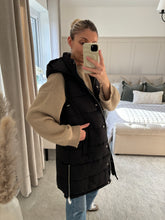 Load image into Gallery viewer, ALEX BLACK LONGLINE PADDED GILET