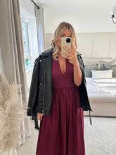 Load image into Gallery viewer, MAISIE BURGUNDY ZIP FRONT T SHIRT DRESS