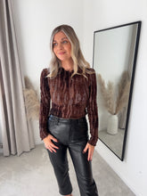 Load image into Gallery viewer, ADA BROWN ABSTRACT MESH LONG SLEEVE TOP