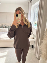 Load image into Gallery viewer, NEW YORK BROWN EMBOSSED HALF ZIP SWEATSHIRT