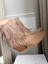 Load image into Gallery viewer, DEMI TASSEL FRINGE COWBOY BOOTS