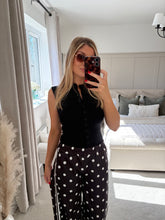 Load image into Gallery viewer, MAISIE BLACK RIBBED BUTTON FRONT TOP