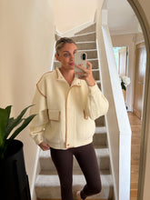 Load image into Gallery viewer, MOLLIE CONTRAST TRIM CREAM HEAVY KNIT JACKET