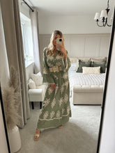 Load image into Gallery viewer, CHARLOTTE SAGE GREEN PRINT MAXI DRESS