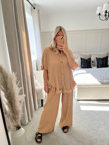 AMELIA CAMEL PLEAT COORD SET