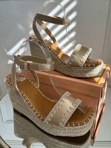 LUCIA GOLD STITCH DETAIL WEDGES