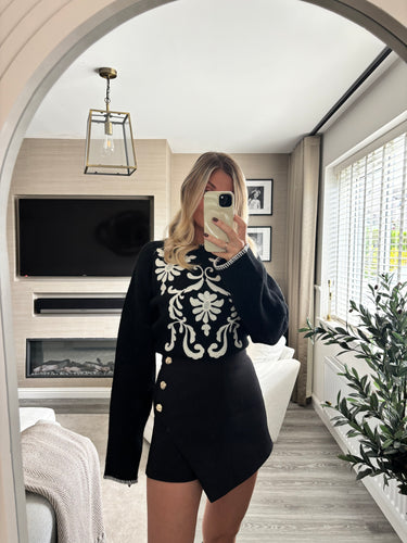 VANESSA BLACK CREAM EMBROIDERED KNIT JUMPER