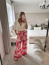 Load image into Gallery viewer, ISLA FUCHSIA SATIN JUNGLE PRINT TROUSERS