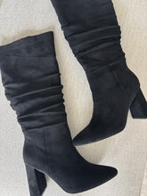 Load image into Gallery viewer, DEE BLACK GATHERED KNEE HIGH BOOTS