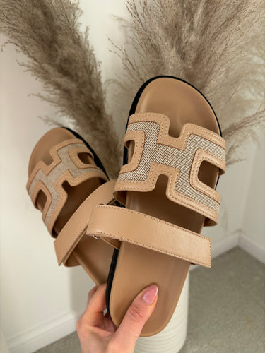 SANDY BEIGE CHUNKY SANDALS