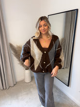 Load image into Gallery viewer, SISI BROWN ARGYLE KNIT CARDIGANS
