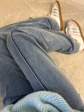 Load image into Gallery viewer, BREE HIGH WAISTED SEAM FRONT WIDE LEG JEANS