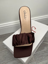 Load image into Gallery viewer, VIVA CHOCOLATE BROWN SQUARE SANDALS